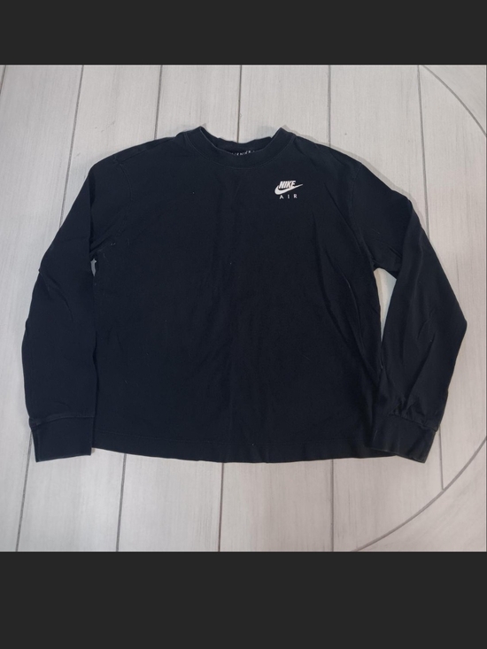 Nike Tops - Nike Air Black Long Sleeve Crew Shirt